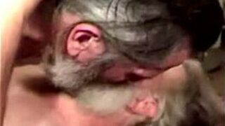 Old mature bears blows buddy - porn video